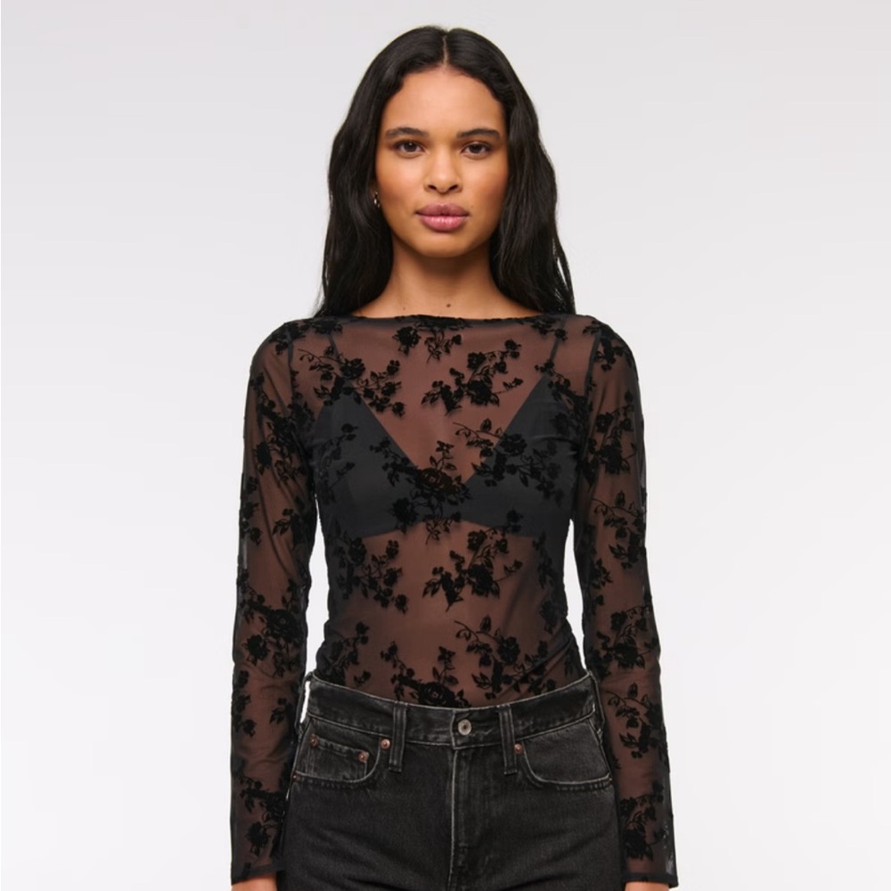 NWT Abercrombie Sheer Lace Long Sleeve